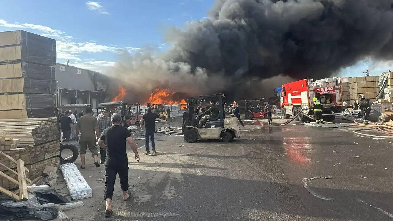 В Новой Москве ликвидировали открытое горение на рынке
