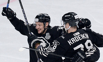 Дубль Кадейкина помог "Трактору" обыграть минское "Динамо" в матче КХЛ 
