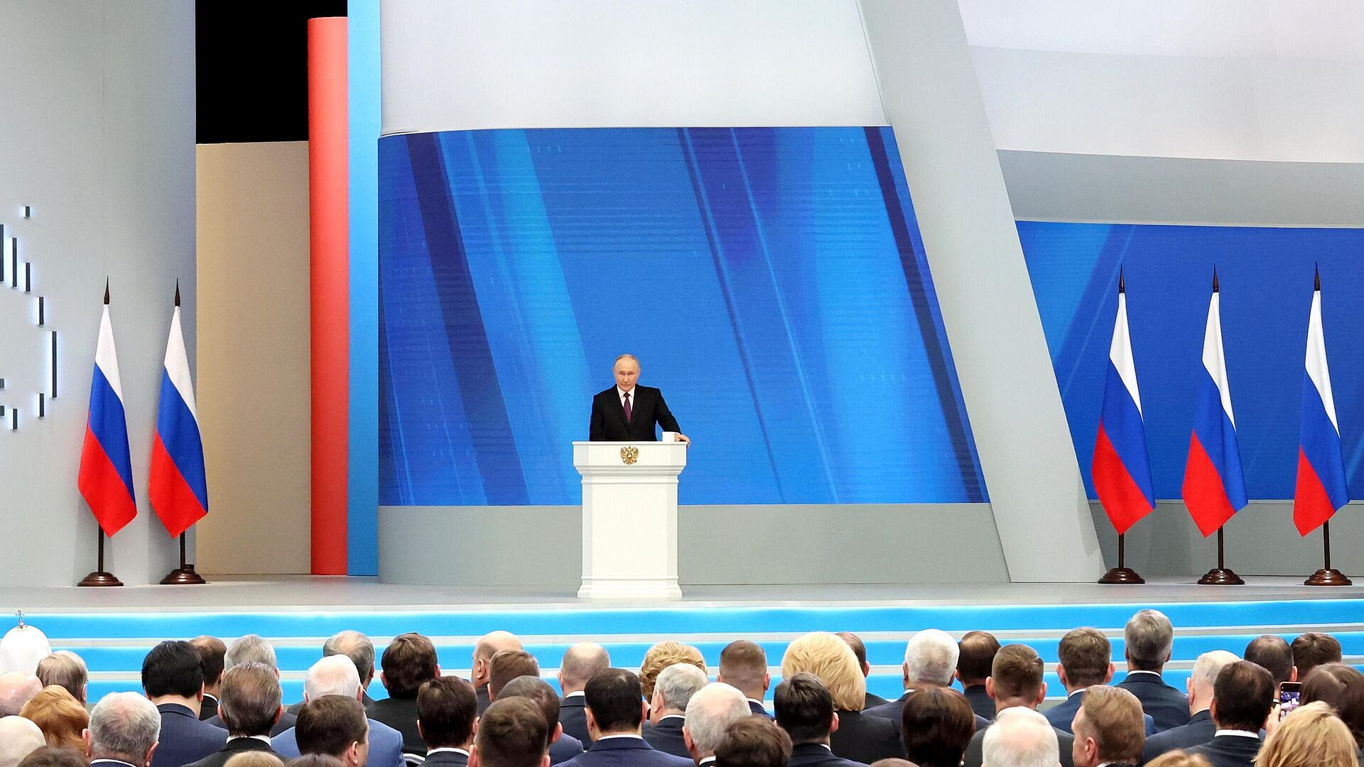 Собянин назвал послание Путина воодушевляющим