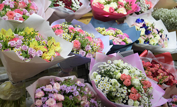 Т-Банк: в 2026 году чек на цветы перед 8 Марта вырастет на 34%