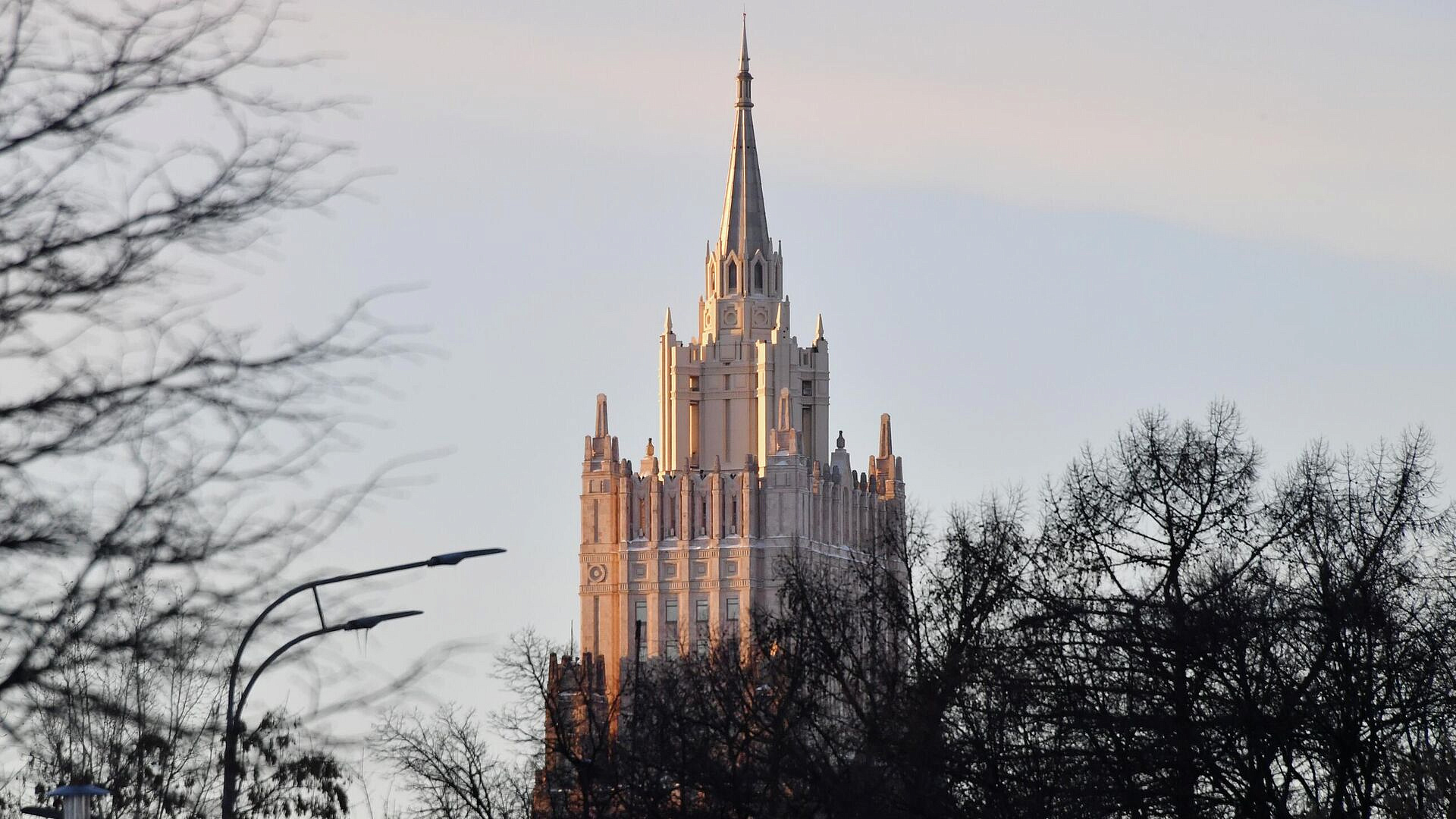 Вашингтон должен сам погасить задолженность США перед ВОЗ, заявили в МИД