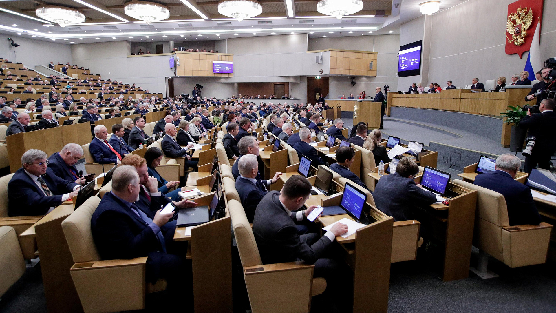 Мишустин заявил о продолжении донастройки системы среднего профобразования