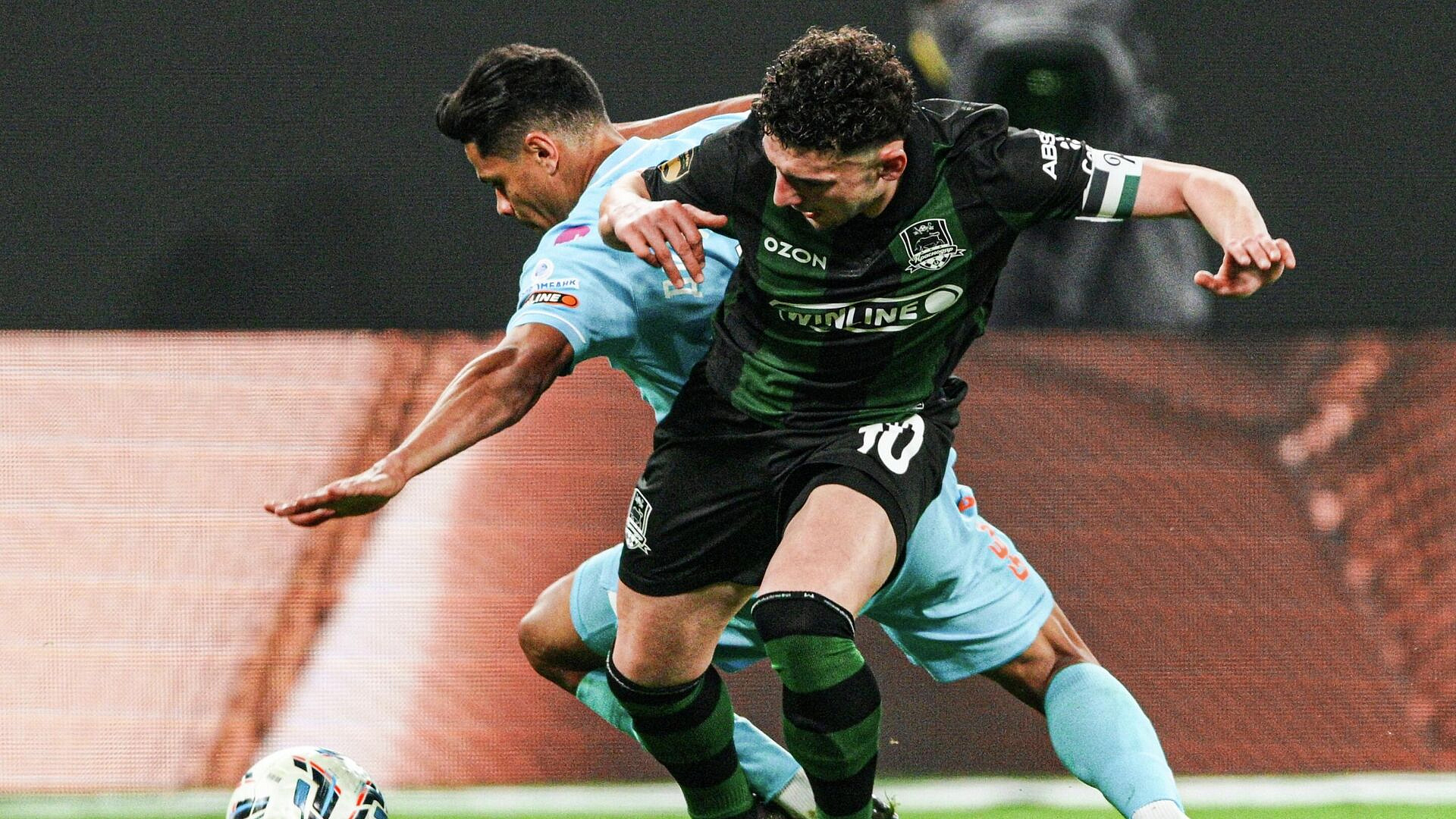 Сперцян выложил фотографию ссадин на ноге после стыка с Педро