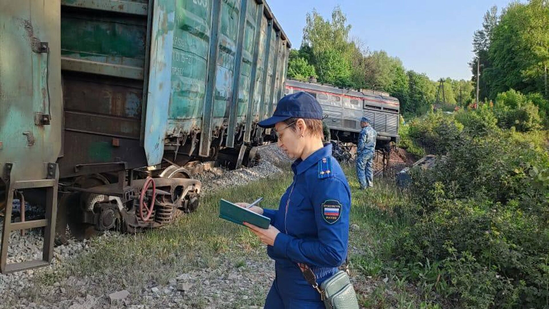 Следователи проводят неотложные мероприятия для расследования ЧП с поездами