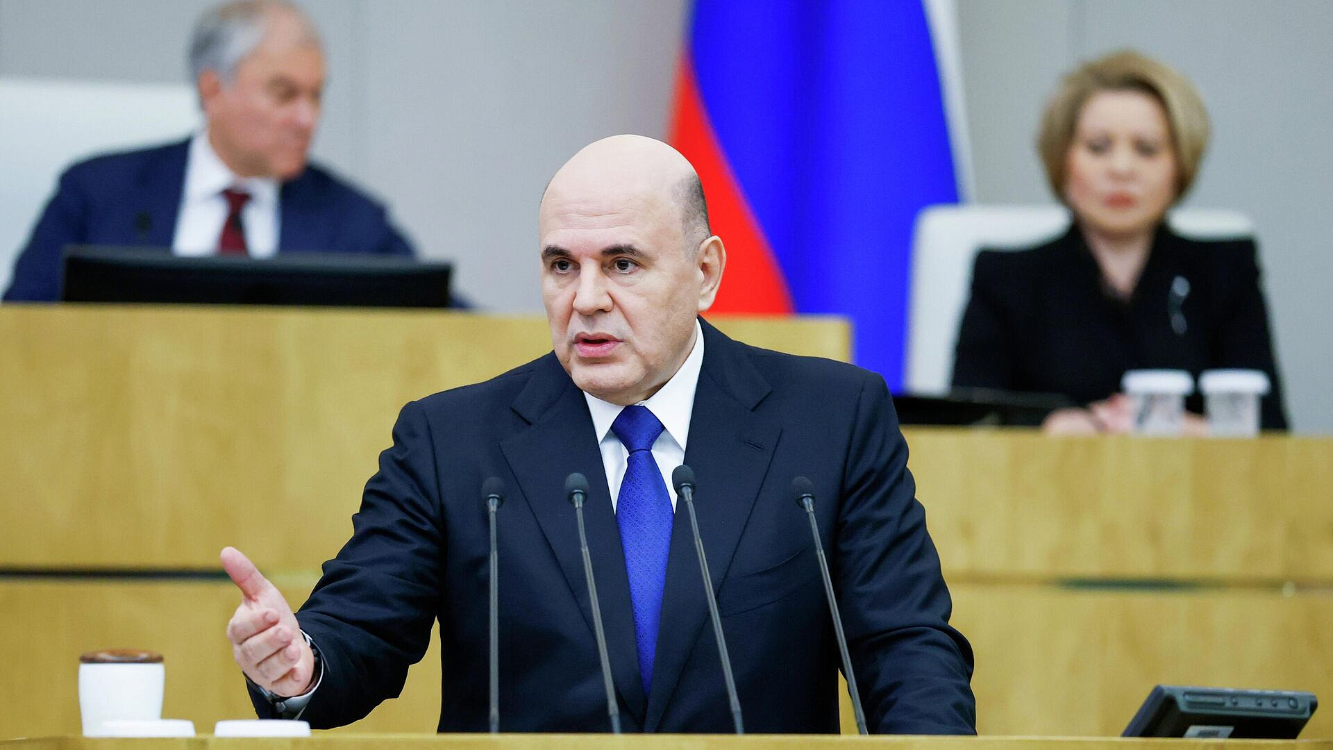 Мишустин заявил о работе над развитием микроэлектронной отрасли