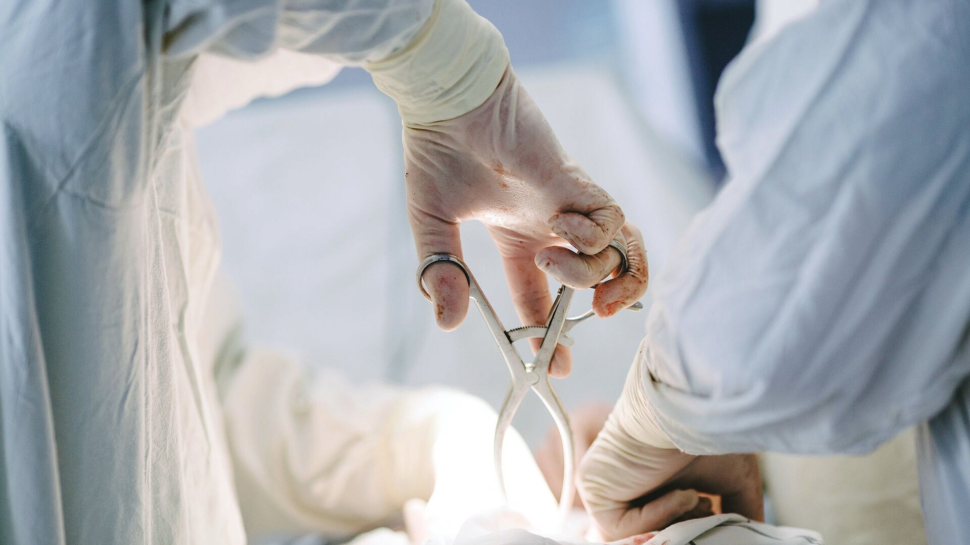 В Подмосковье мальчику, повредившему глаз ручкой, восстановили зрение