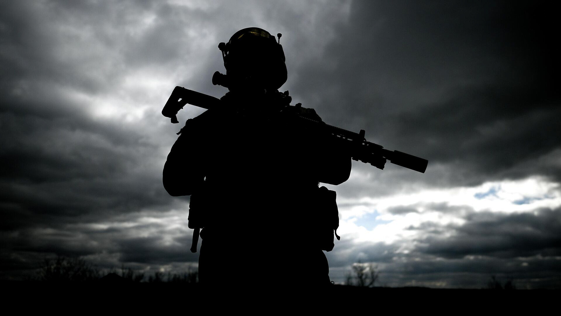 ВСУ потеряли более 345 военных в зоне действия "Центра" за сутки