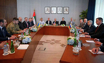 "Все все понимают": как прошли первые переговоры в Абу-Даби