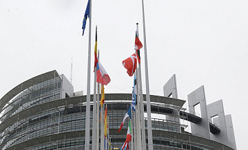 Европарламент может проголосовать по кредиту Киеву в феврале