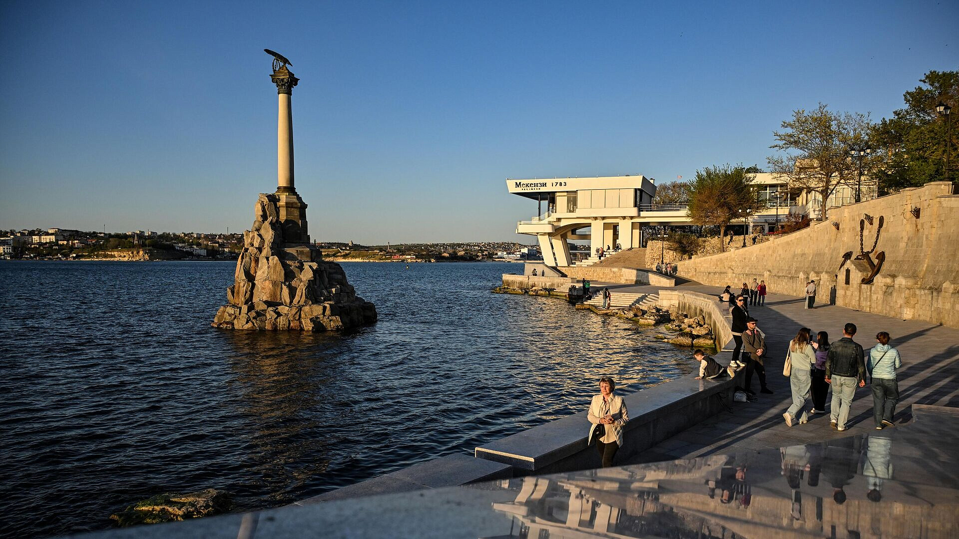 СМИ: недалеко от Севастополя атаковано турецкое судно