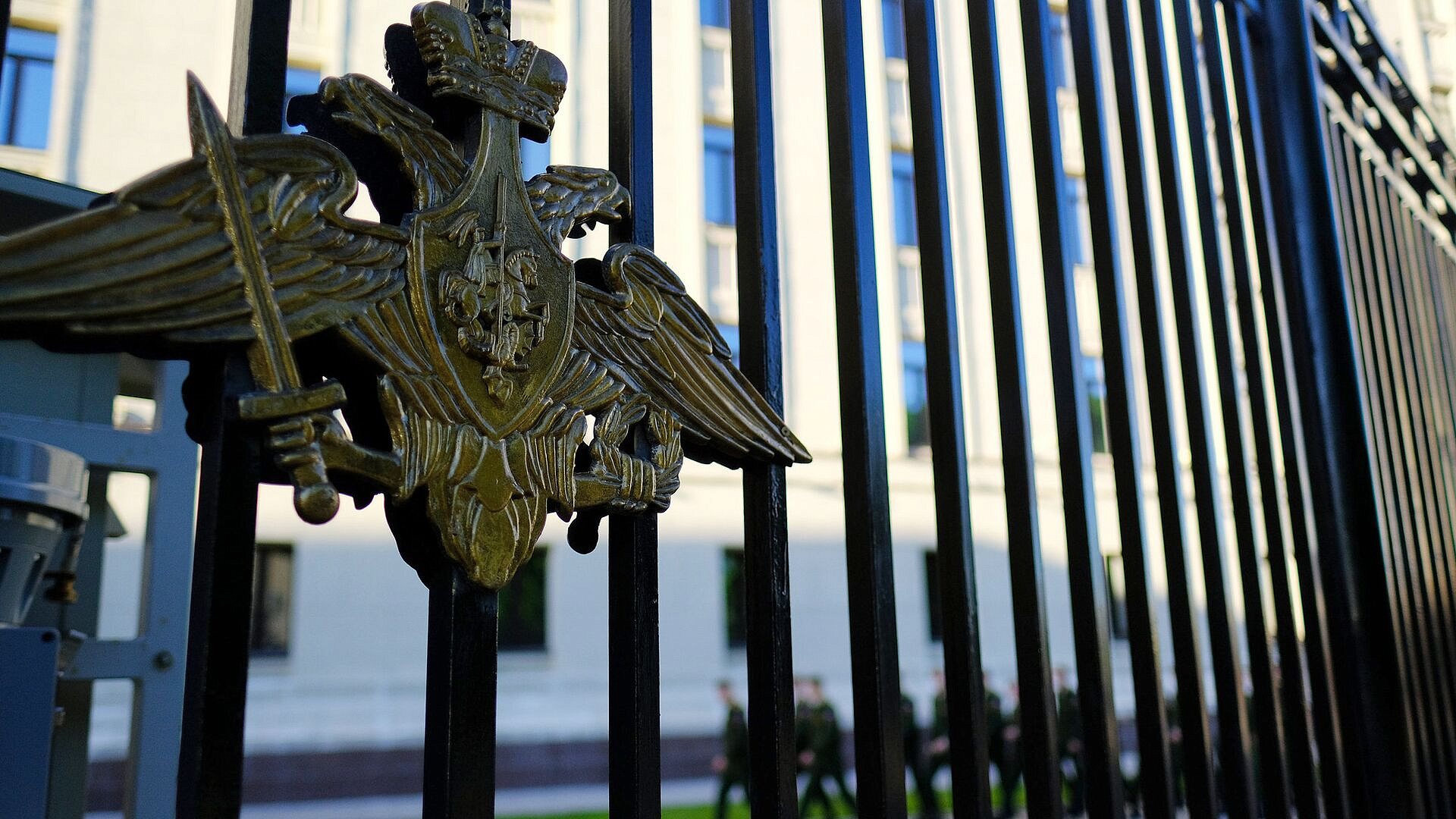 ���������� ��������� ������� ������ ����� �������, �������� � ����