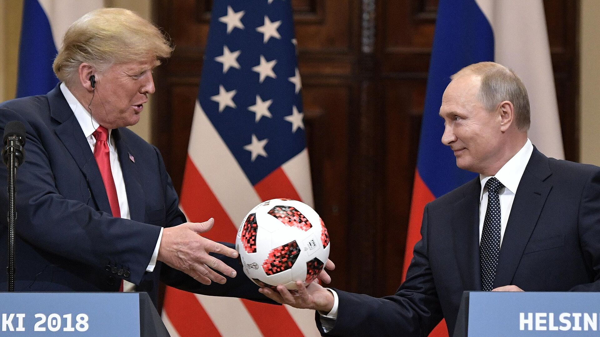 Встреча с Путиным может реабилитировать Трампа, считает эксперт