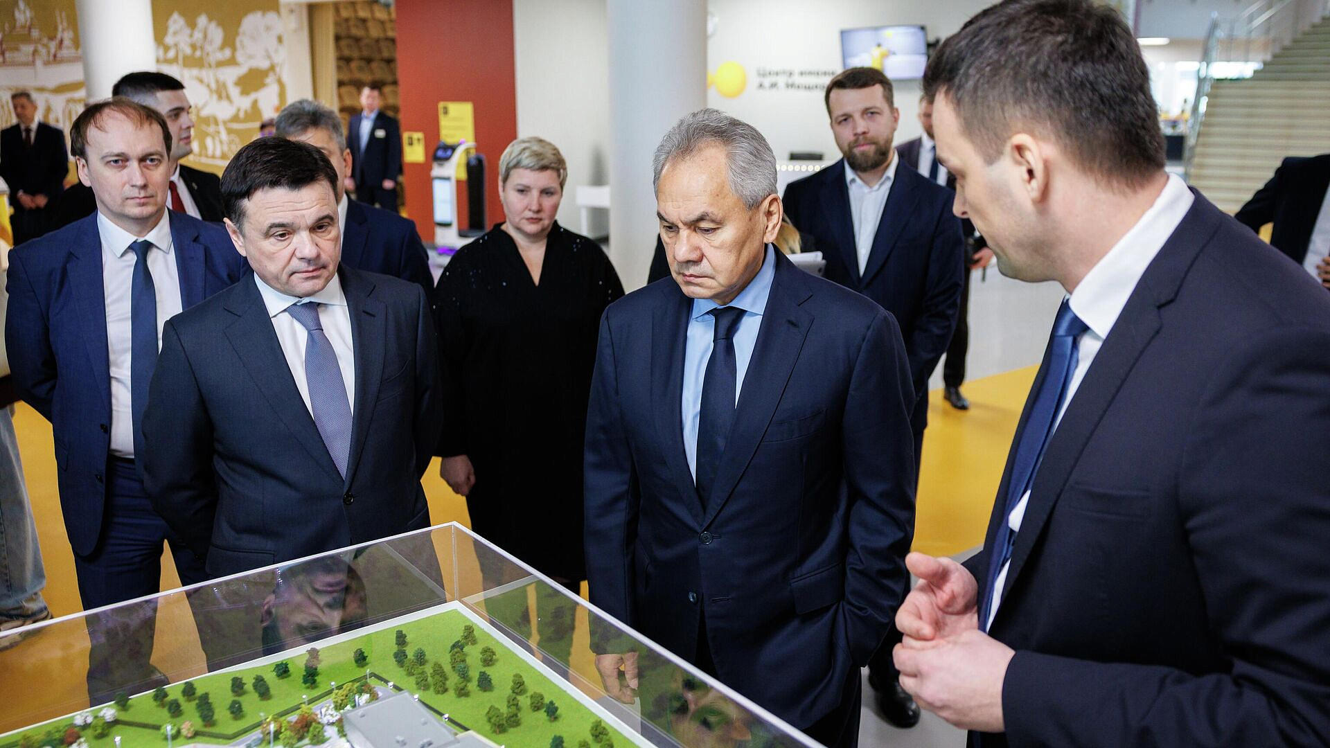 Воробьев рассказал о поддержке участников СВО и их семей в Подмосковье