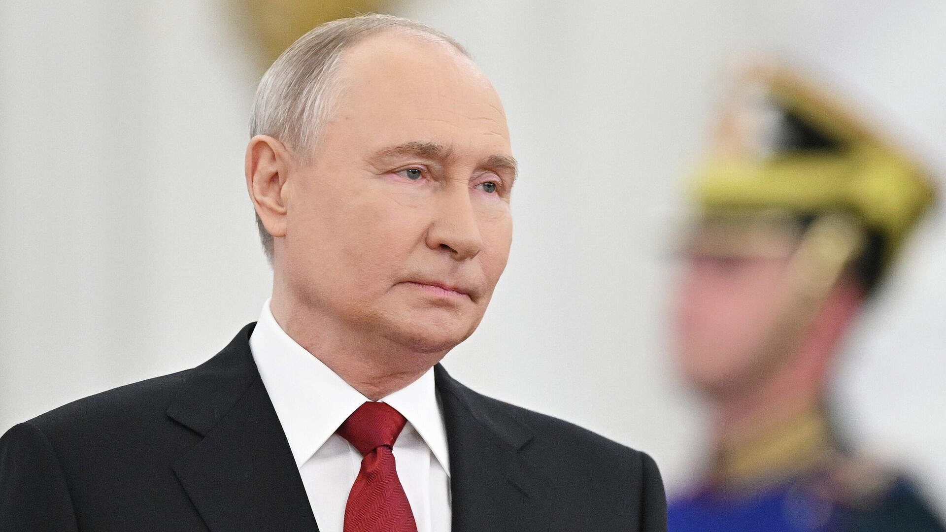 Путин поручил исключить излишнее администрирование при разработке техники