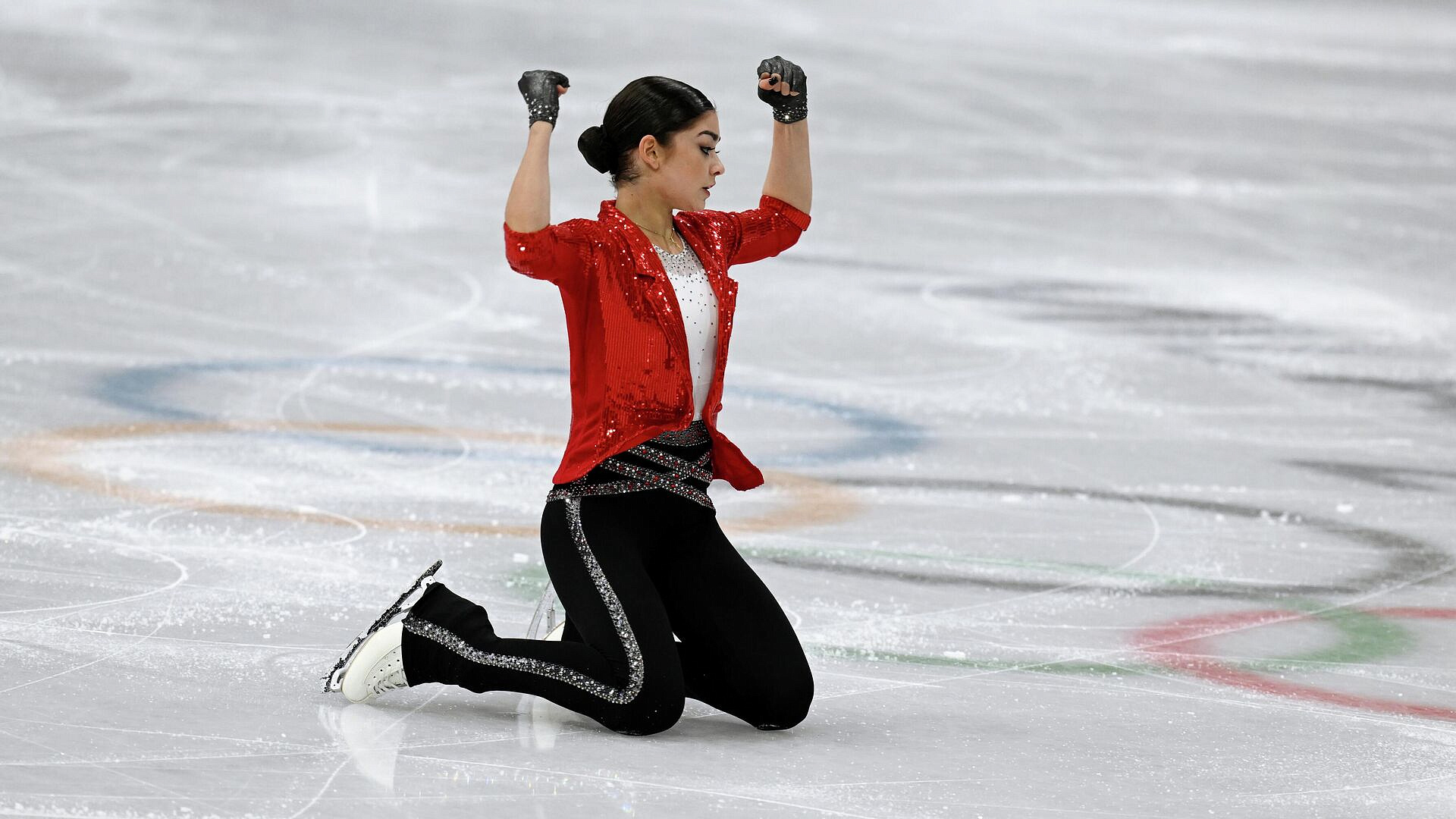 Российских фигуристов развращают свои же: почему их надо судить строже?