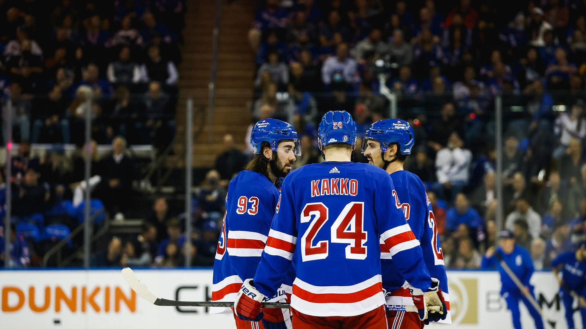 "Рейнджерс" по буллитам проиграл "Виннипегу" в матче НХЛ