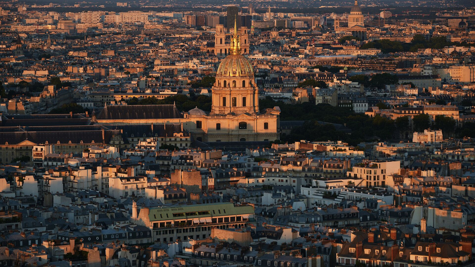 Эммануэля Грегуара избрали мэром Парижа