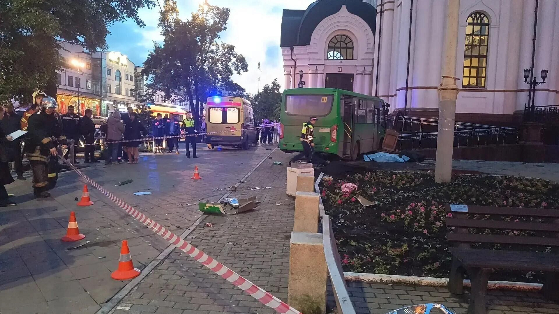 Очевидец рассказал о первых секундах ДТП в Екатеринбурге