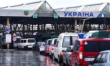 В Польшу массово въезжают молодые украинские мужчины