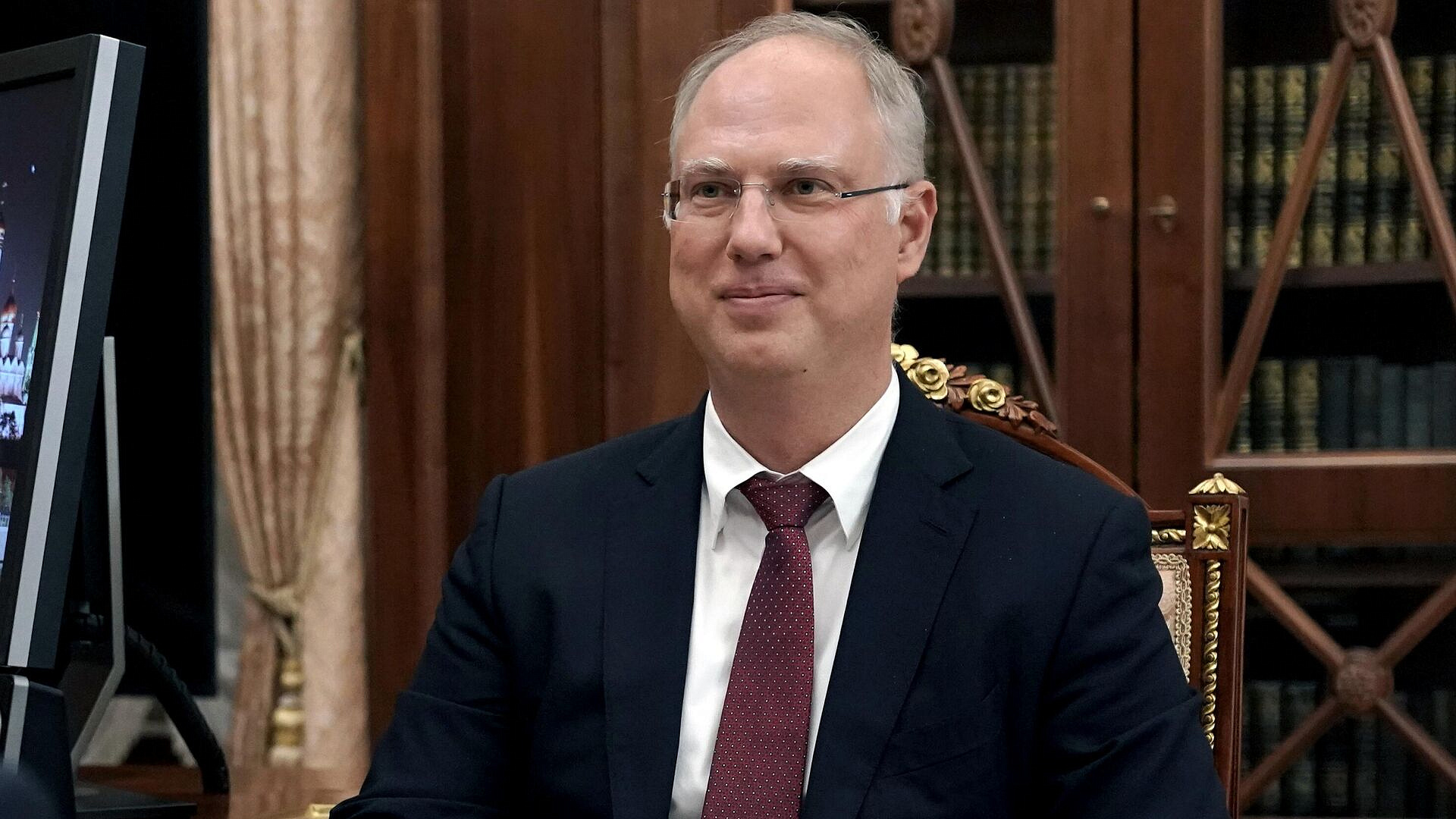 Дмитриев задался вопросом о коррупции на Украине и в Европе