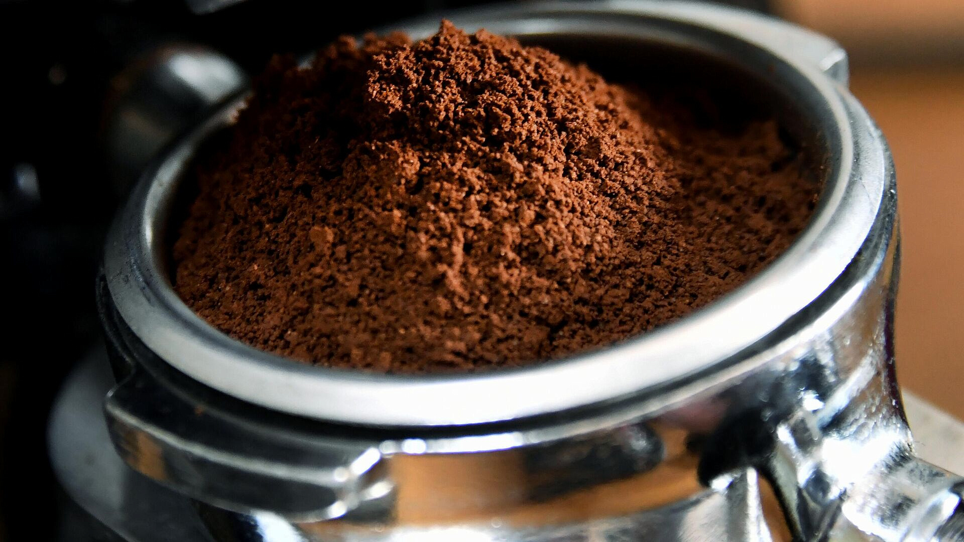 Врач предупредила о вреде кофе для зубов и костей