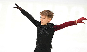 Фигурист Лазарев стал чемпионом России среди юниоров