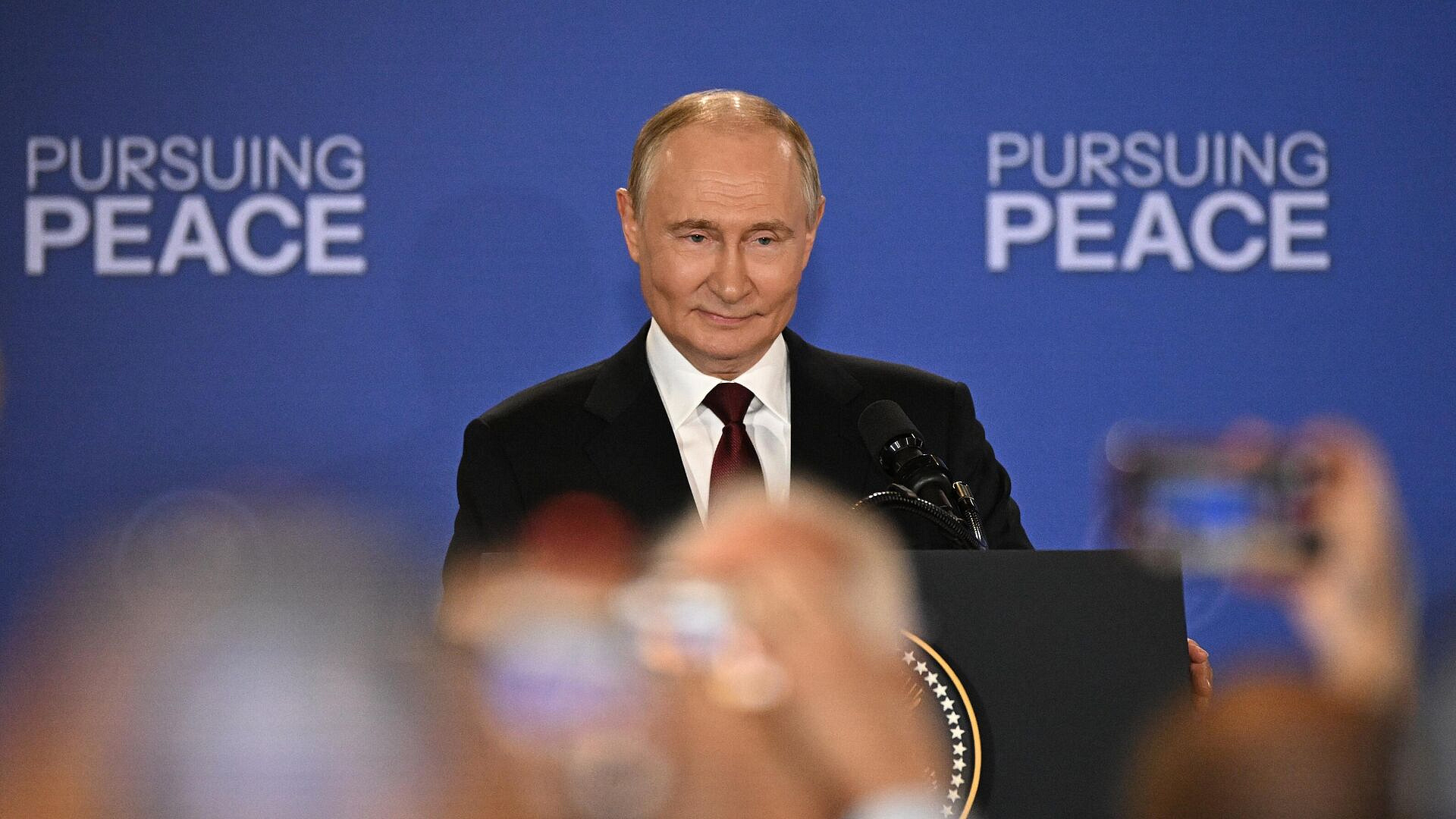 В Кремле назвали Путина одним из самых успешных мировых лидеров