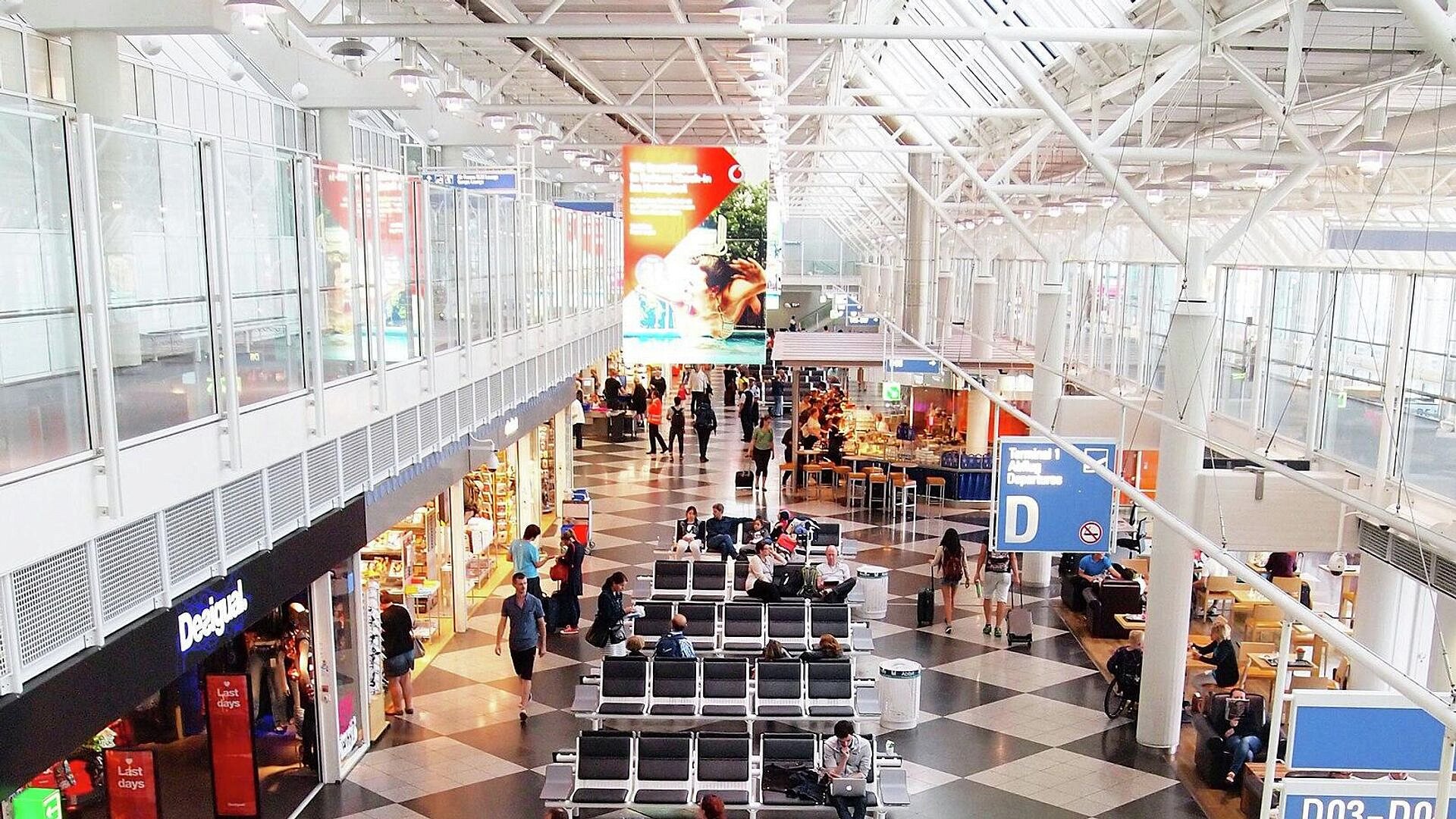 Аэропорт Мюнхена возобновил полеты после инцидента с БПЛА