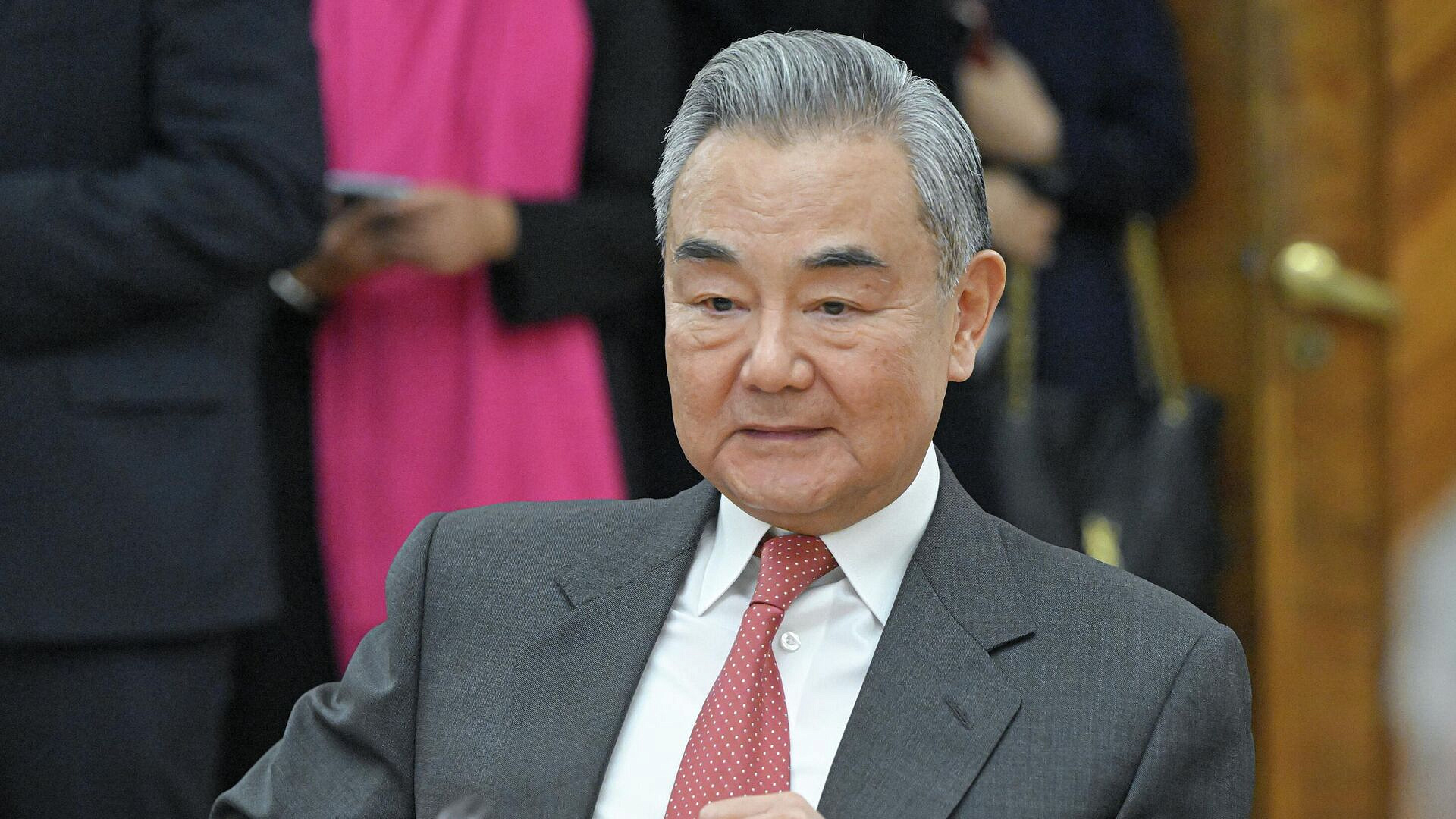 Ван И заявил, что КНР и США могут изменить образ сосуществования