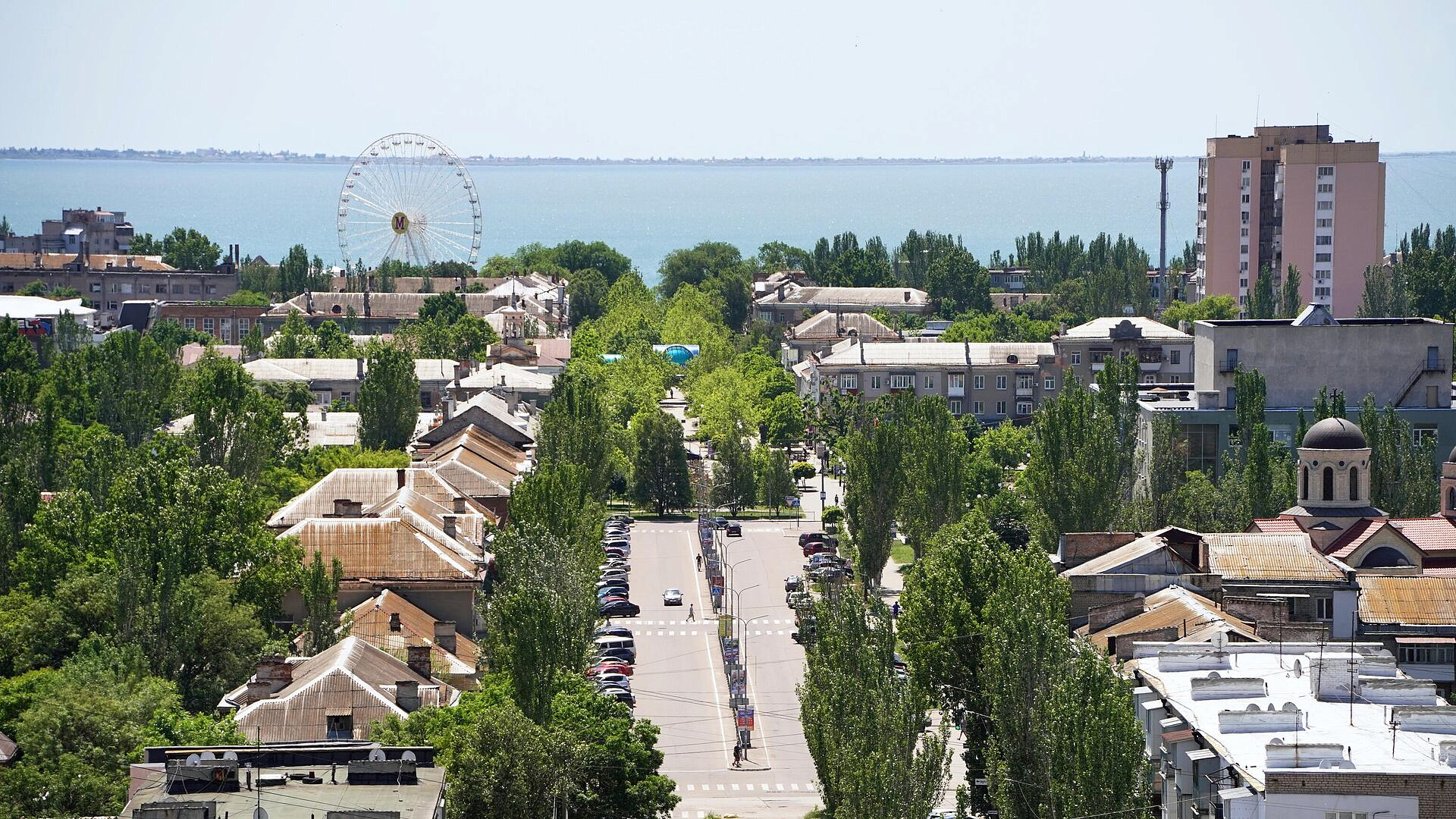 В МЧС рассказали о потерпевших сотрудниках в результате удара ВСУ