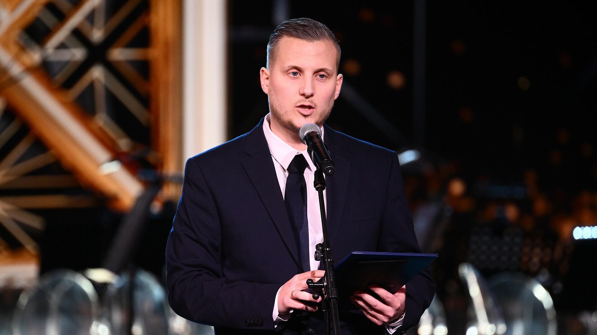 Журналист Боке заявил, что его преследуют во Франции за репортажи из Бучи