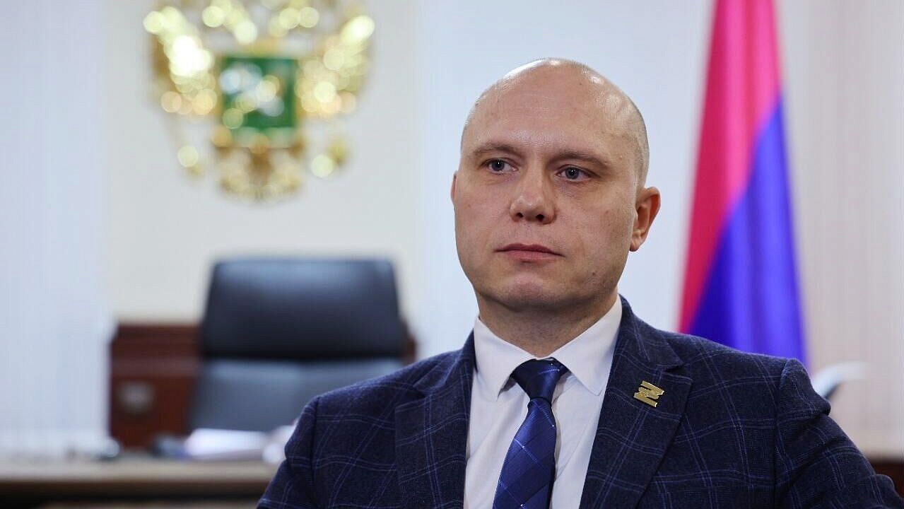 Ганчев призвал жителей Графского оставаться в укрытии и ждать эвакуации