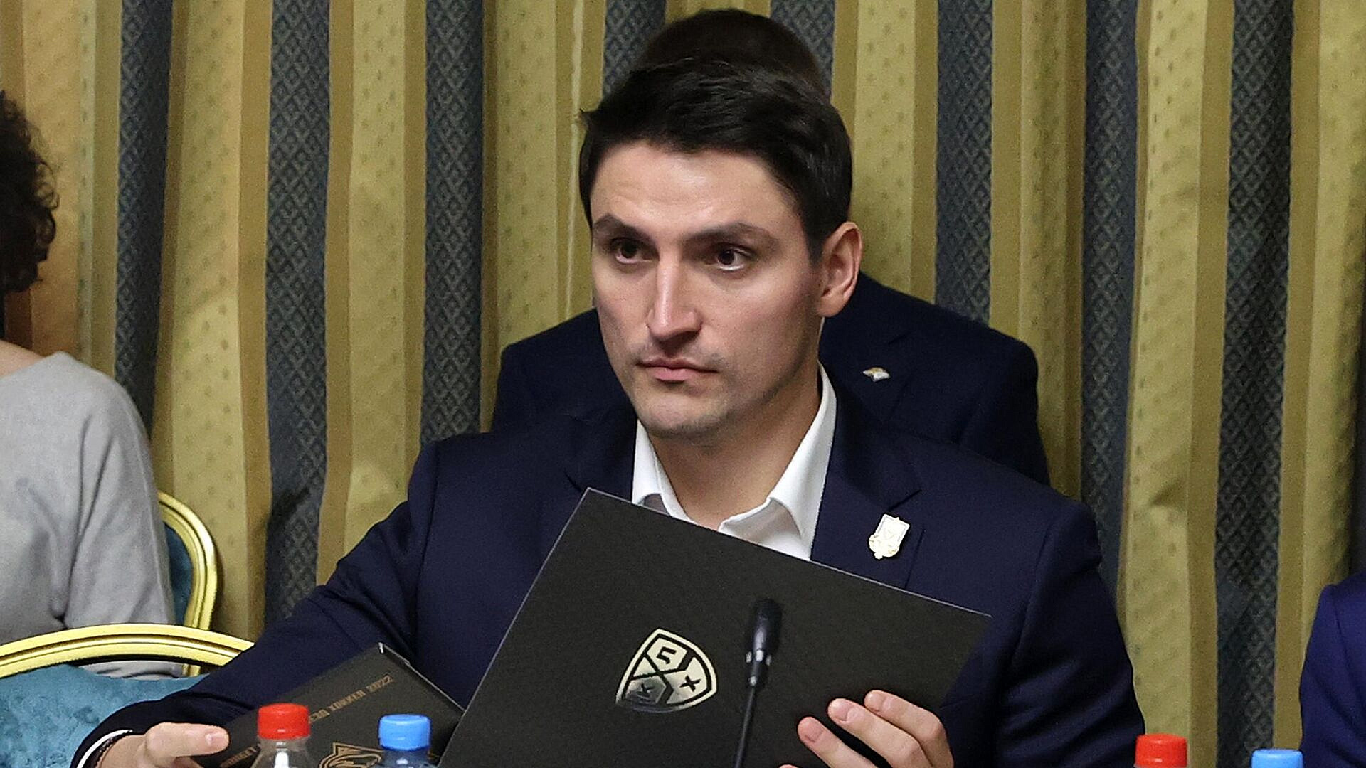 "Авангард" проведет большие обмены хоккеистов, заявил Сопин