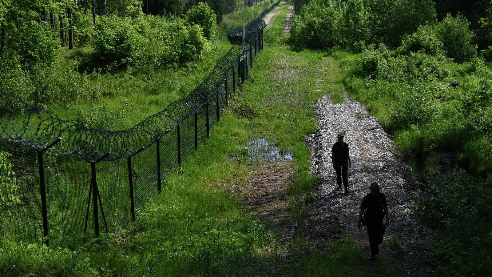 На латвийско-белорусской границе нашли первый туннель, вырытый мигрантами