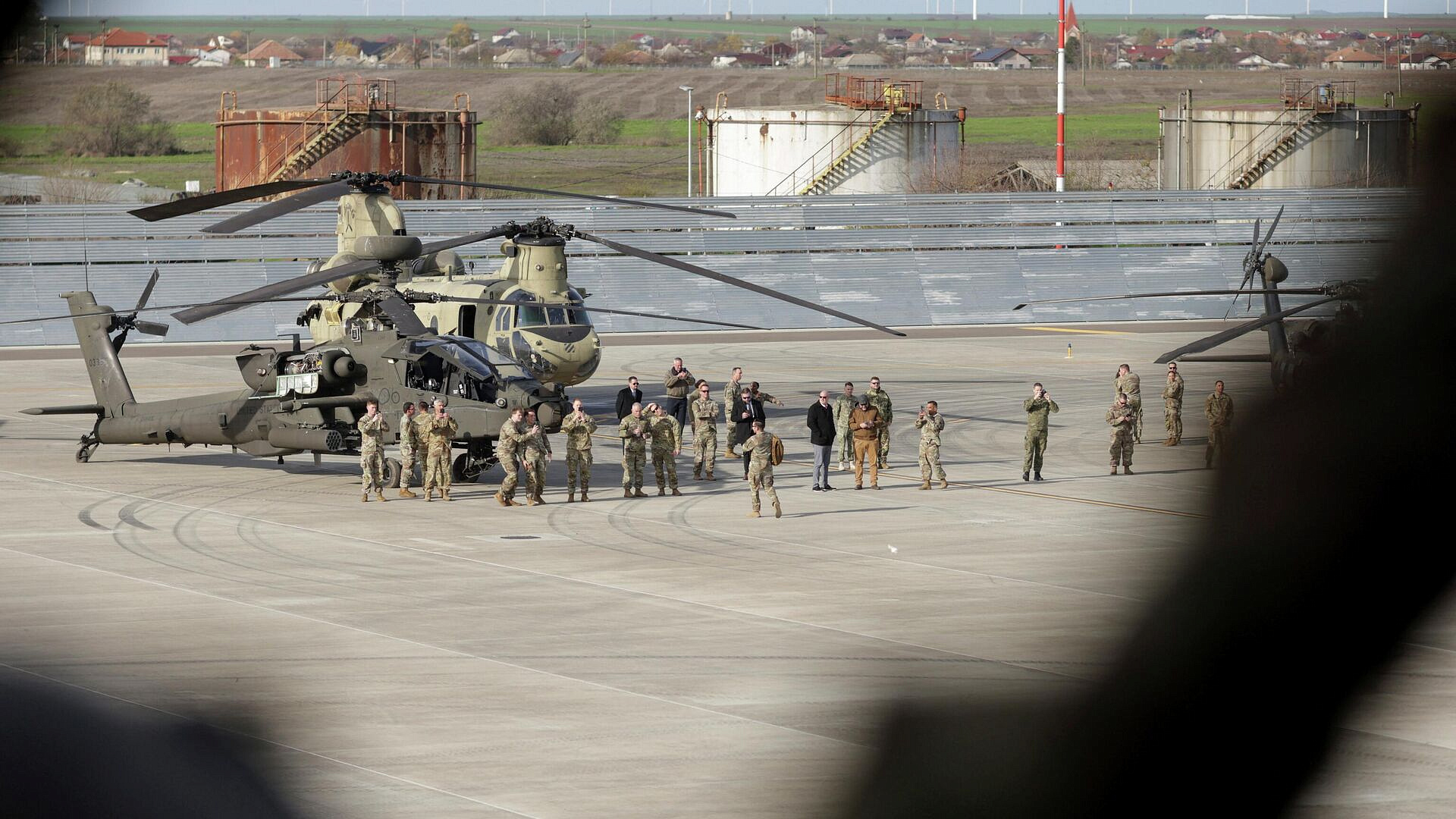 Над военной базой в США заметили неопознанные беспилотники, пишут СМИ