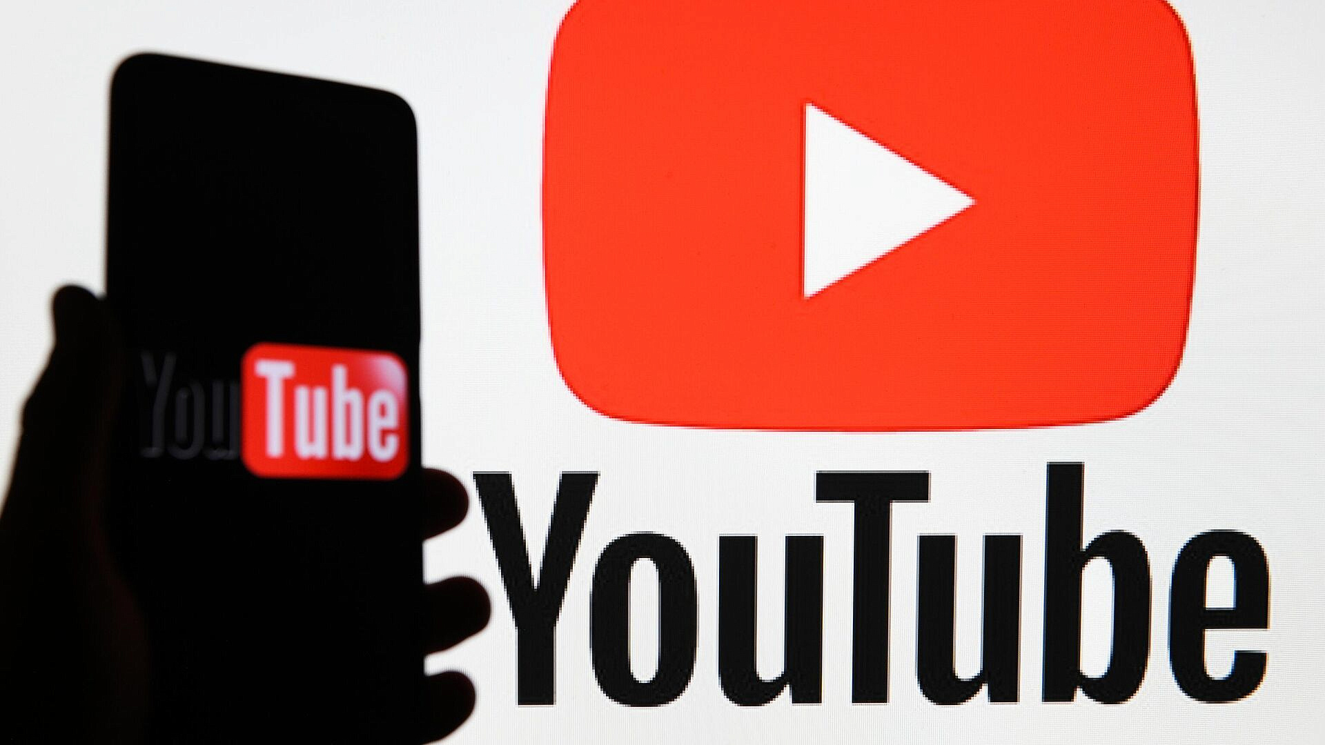 YouTube удалил государственные каналы Белоруссии Белта, ОНТ и СТВ