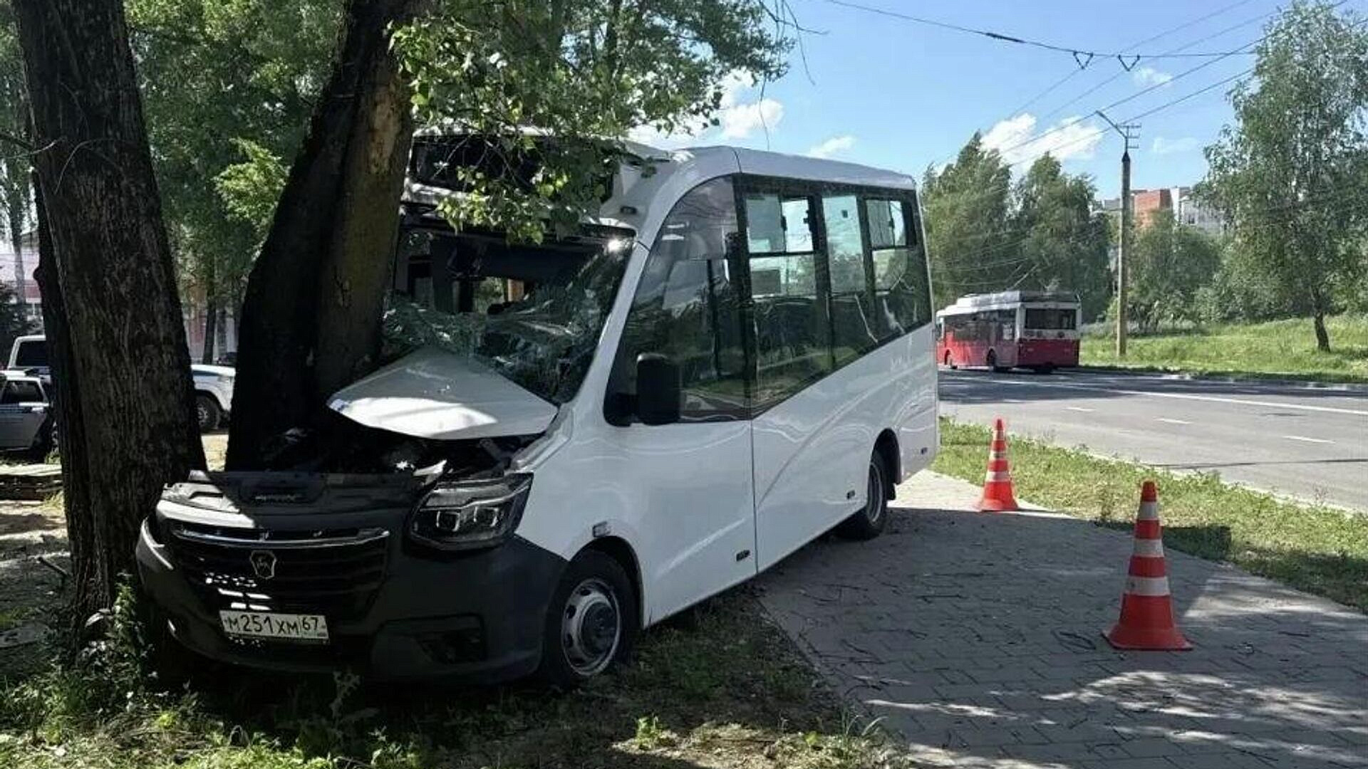 В Смоленске возбудили дело после гибели пассажира в ДТП с маршруткой