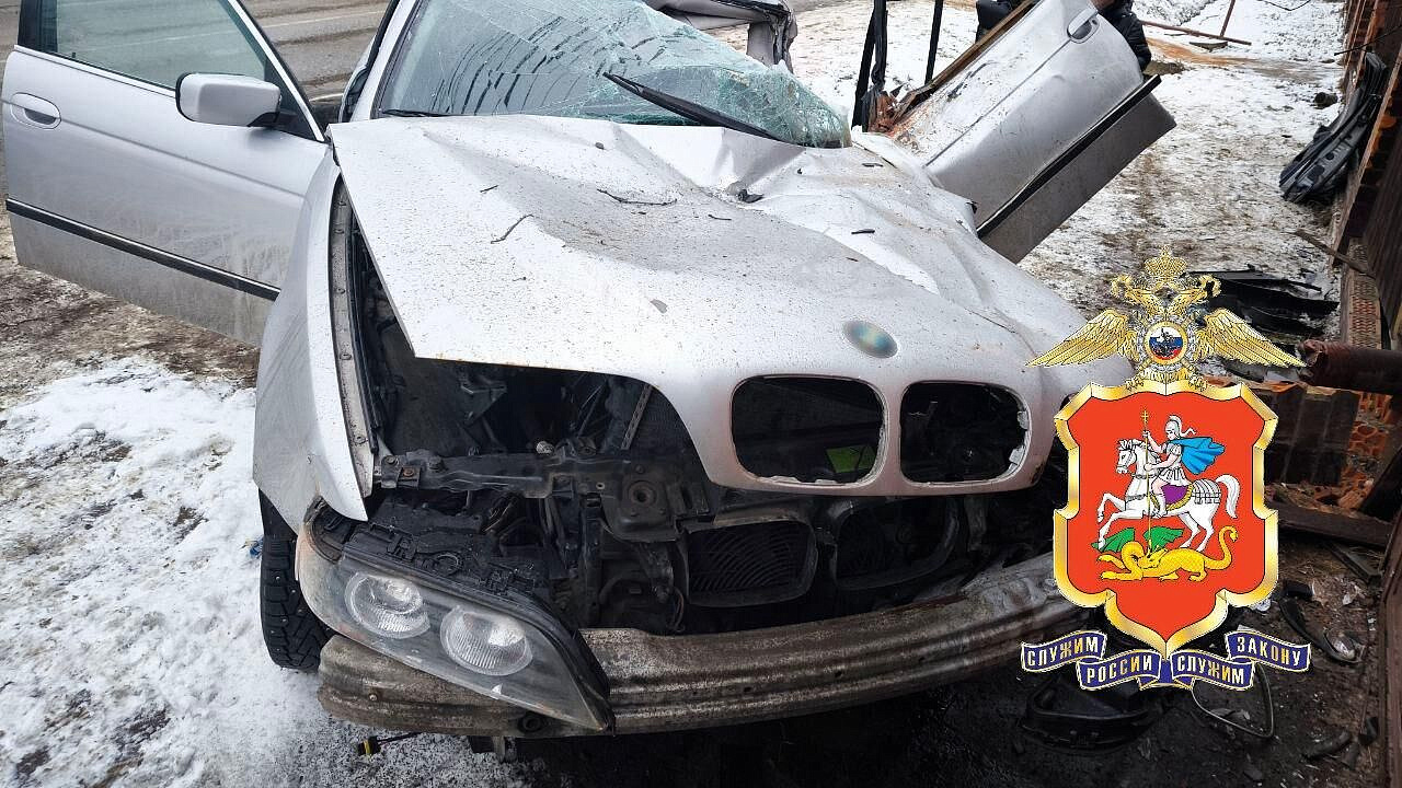 � ����������� BMW ��������� � �����, ���������� ����