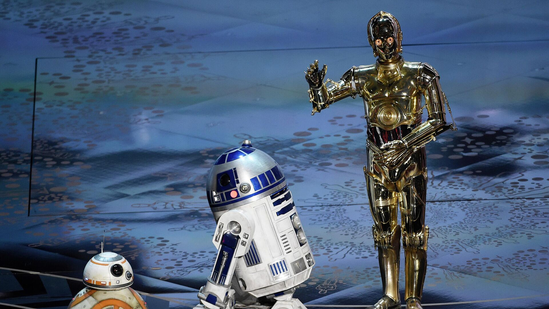 СМИ: голову дроида C-3PO из "Звездных войн" продали за миллион долларов