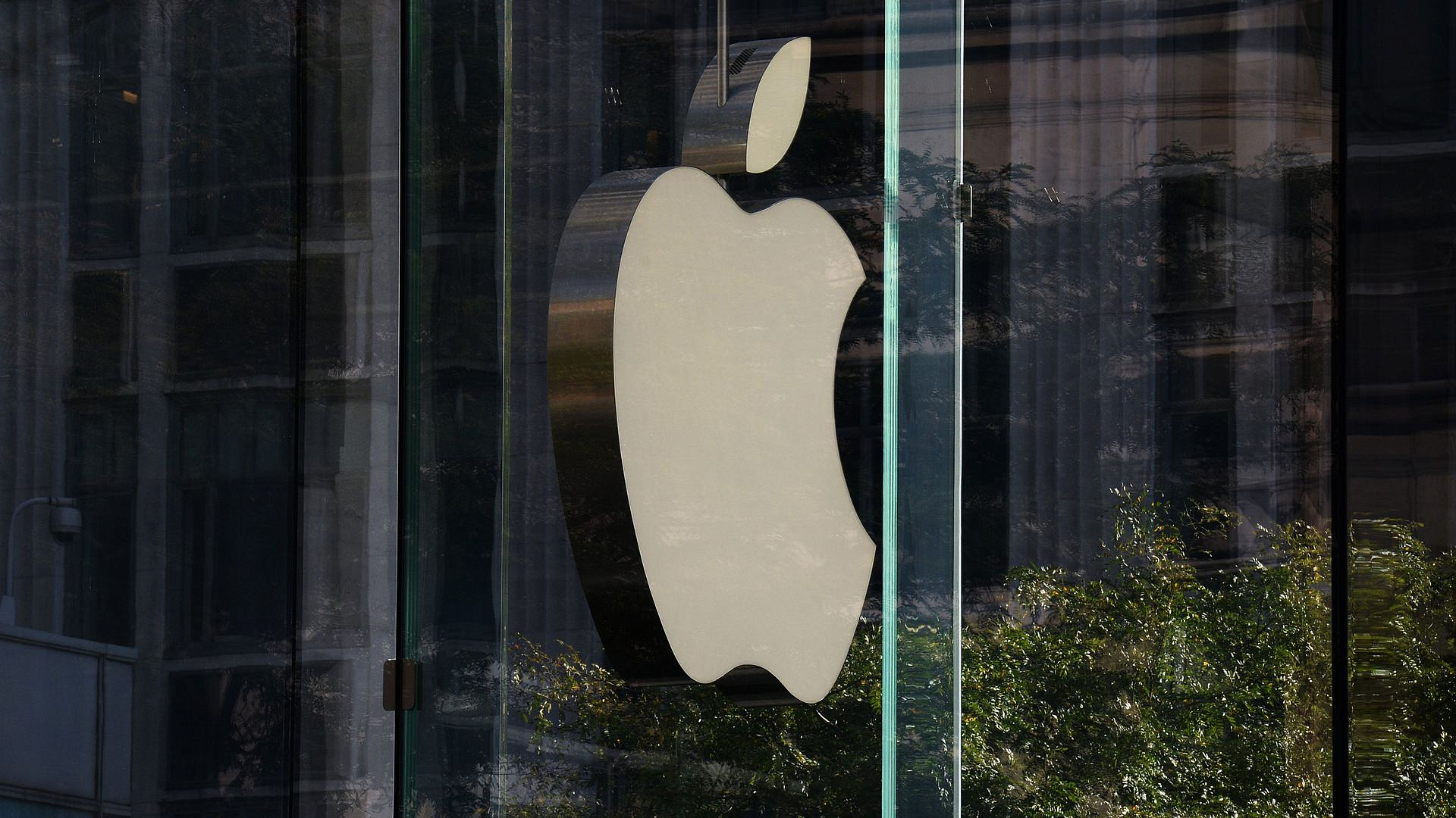 Apple сделала возможной предустановку российской поисковой системы