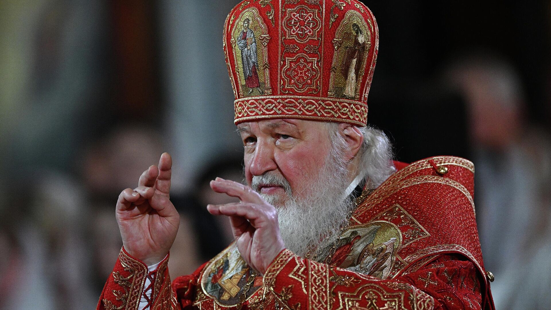 Научные знания должны сочетать и веру, заявил патриарх Кирилл экипажу МКС