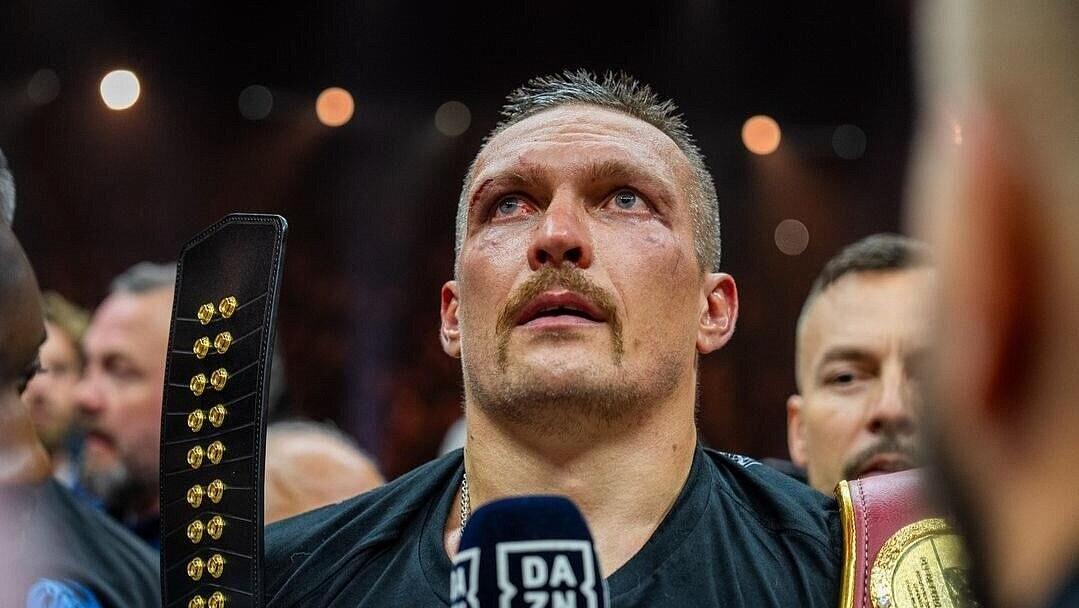 Усик одержал победу над Верхувеном и защитил титул WBC в тяжелом весе