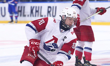 Хоккеист "Локомотива" Сурин получил травму