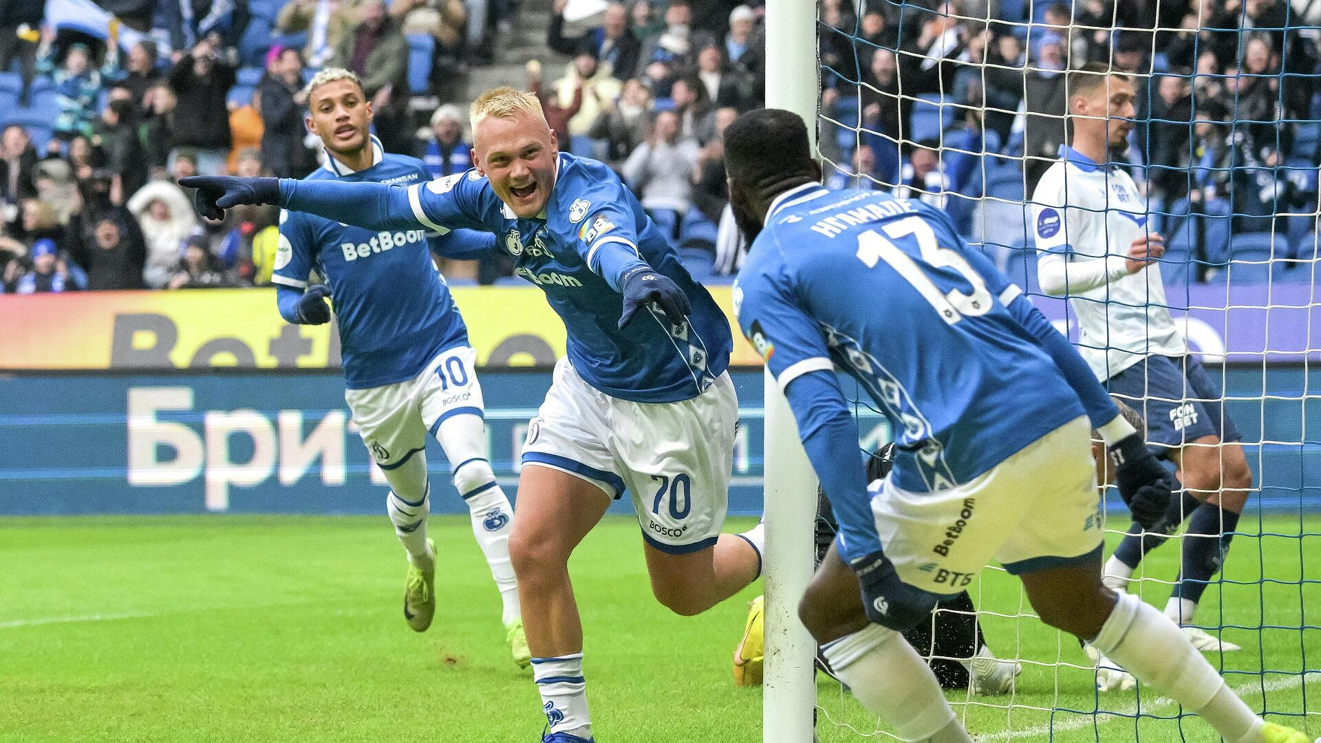 Московское "Динамо" разгромило "Крылья Советов" в матче РПЛ