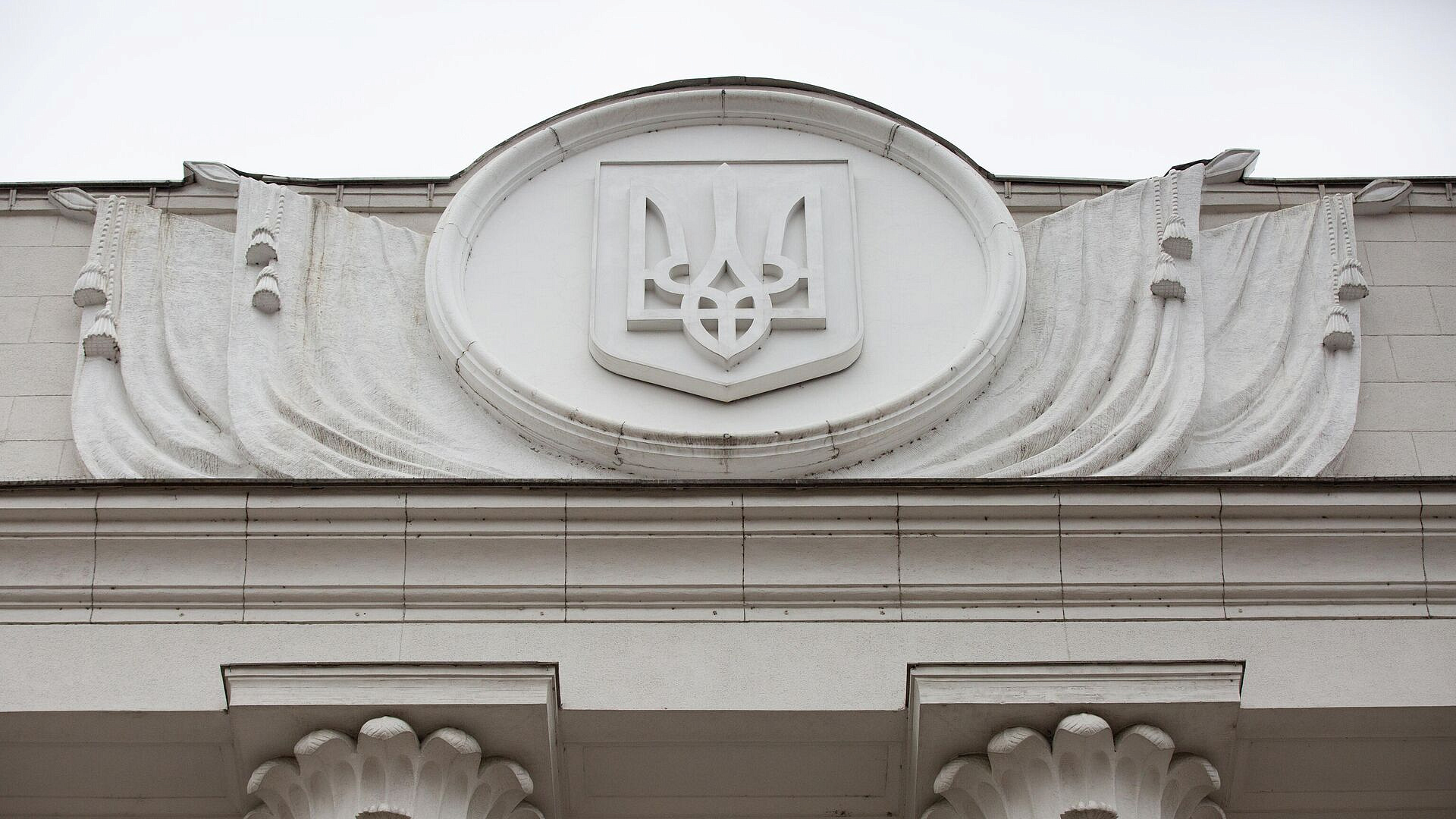 Зеленский подписал закон о создании "электронного кабинета призывника"