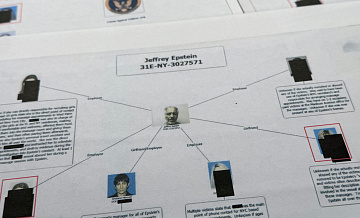 Появились новые детали переписок из материалов по делу Эпштейна