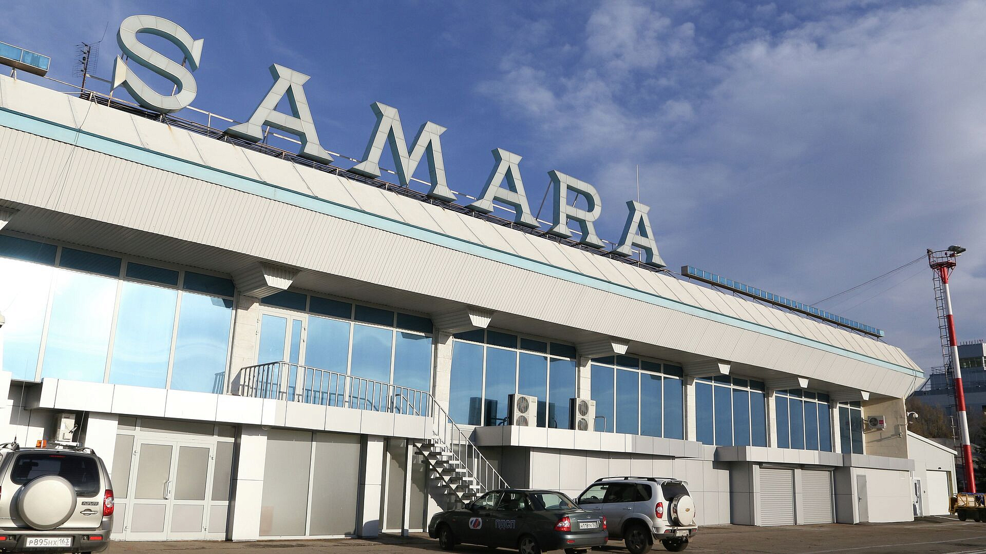 В Самаре задержали десять рейсов