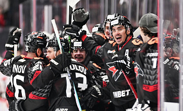 "Авангард" вышел в плей-офф КХЛ, уступив "Автомобилисту" в овертайме