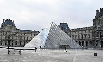 Появились подробности ограбления Лувра