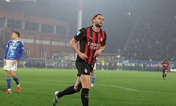Дубль Рабьо помог "Милану" одержать волевую победу над "Комо" в Серии А